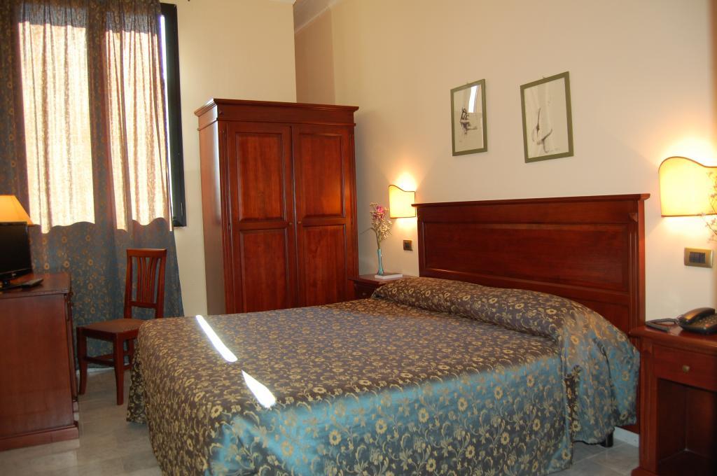Hotel Astor Firenze Kültér fotó