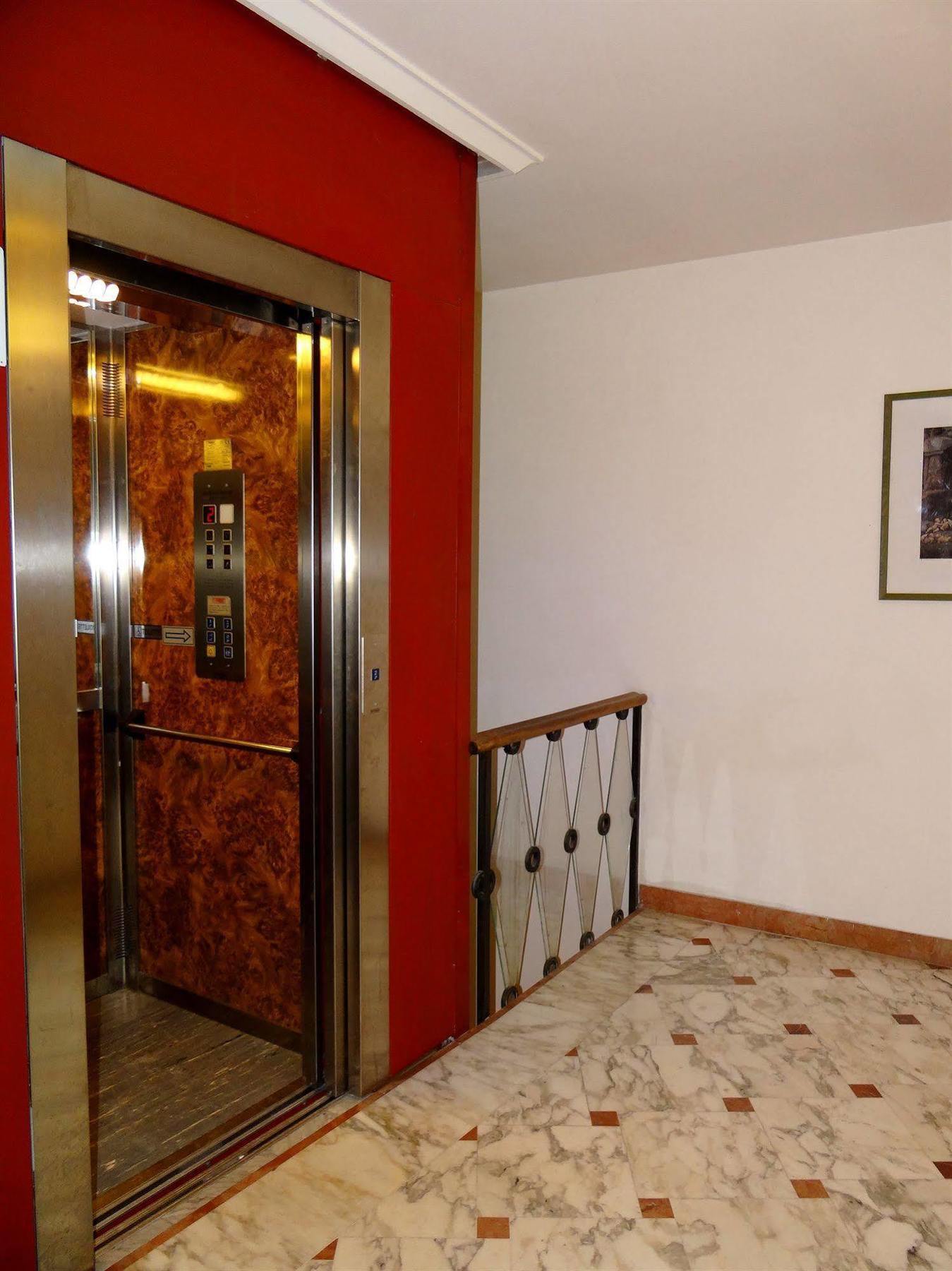 Hotel Astor Firenze Kültér fotó